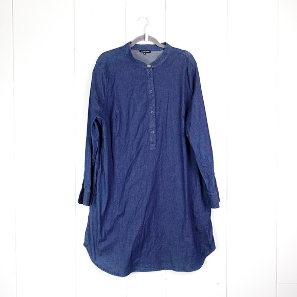 Universal Standard Dress Womens SZ M Denim Long Sleeve Shirt Button Up Relaxed - Picture 1 of 11